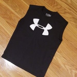 Under Armour Top, boys sz YSM